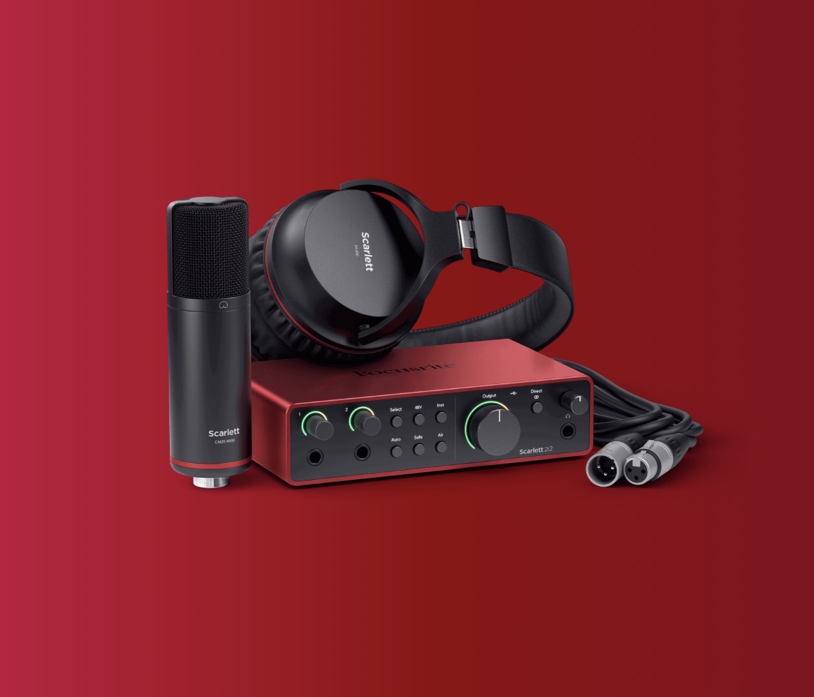 Focusrite Scarlet 2i2 Studio Recording Bundle